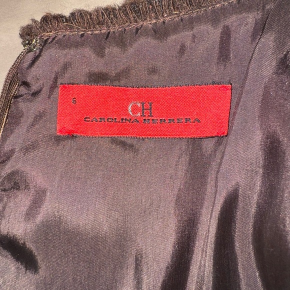 CAROLINA HERRERA: Old Elegance Brown Tweed Dress (v) - Picture 10 of 13